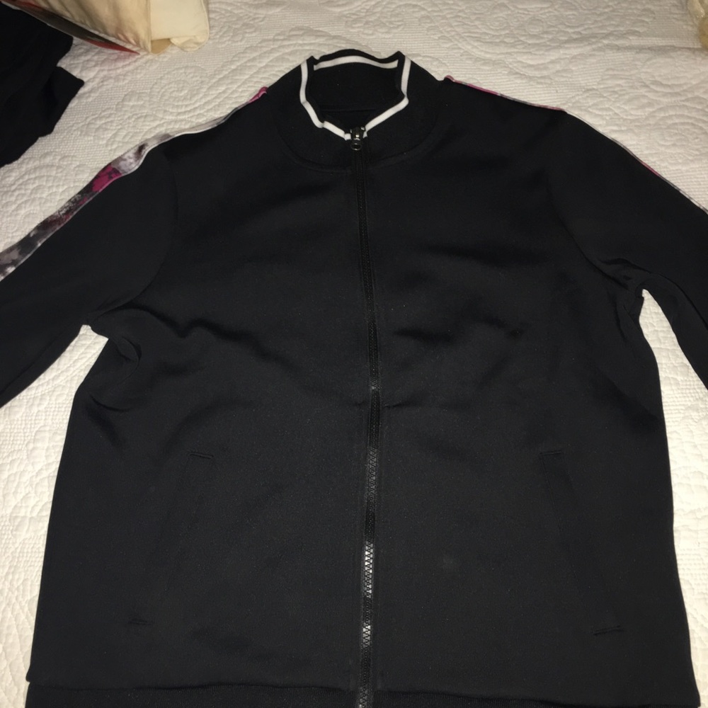 zip up jacket